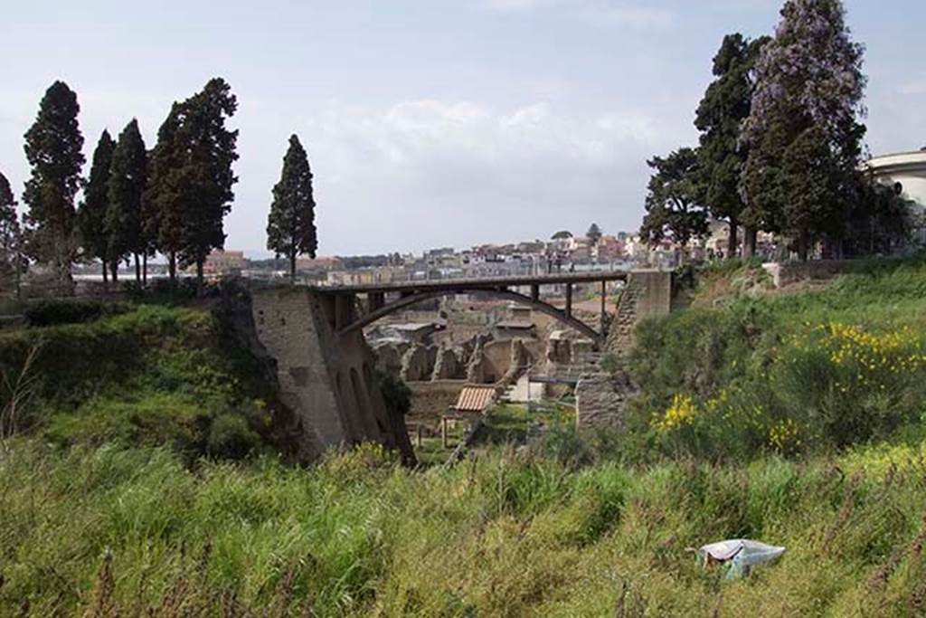 Herculaneum, April 2016. Maiuri’s access roadway bridge taken from Ristorante Gladiatori, Ercolano. Photo courtesy of Michael Binns.